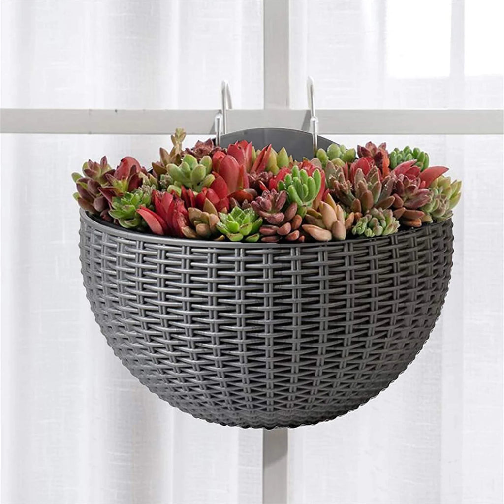 Flower Pot Exquisite Wall-mounted Plastic Wall Hanging Basket Flowerpot for Outdoor Garden Balcony Planter Bucket Home Decor New
