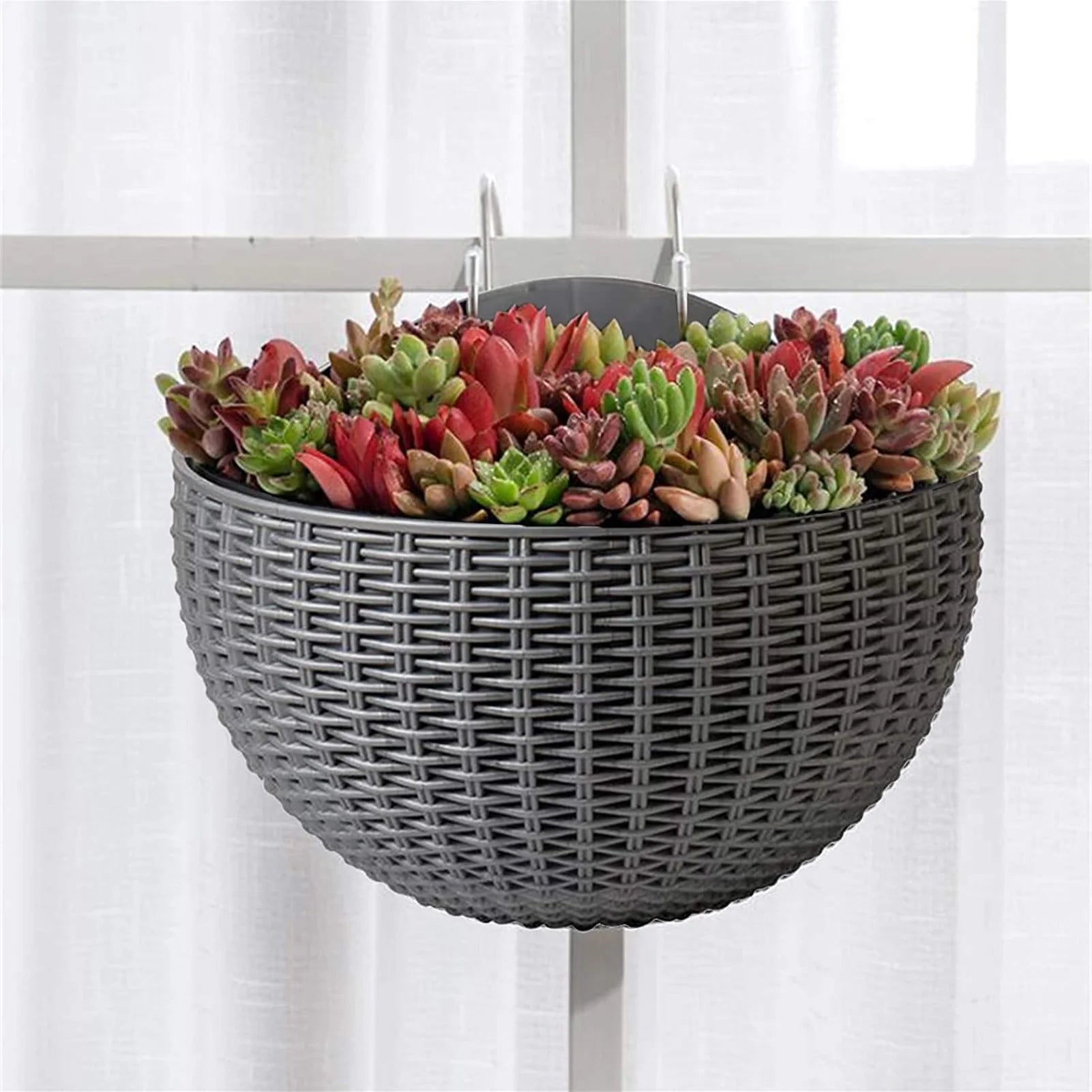 Flower Pot Exquisite Wall-mounted Plastic Wall Hanging Basket Flowerpot for Outdoor Garden Balcony Planter Bucket Home Decor New