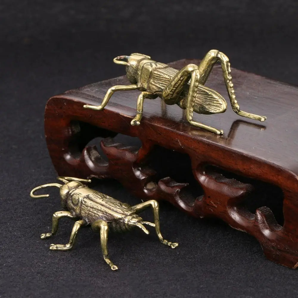 Soild Brass Cricket Figurines Miniatures Desktop Ornaments Tricky Spoof Insect Toy Retro Animal Small Statue Crafts Decorations