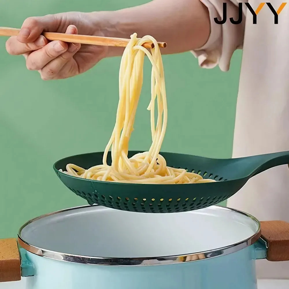 Large, Thickened, Long-handled Strainer Spoon for Draining Noodles and Dumplings in A Household Kitchen Kitchen Tools