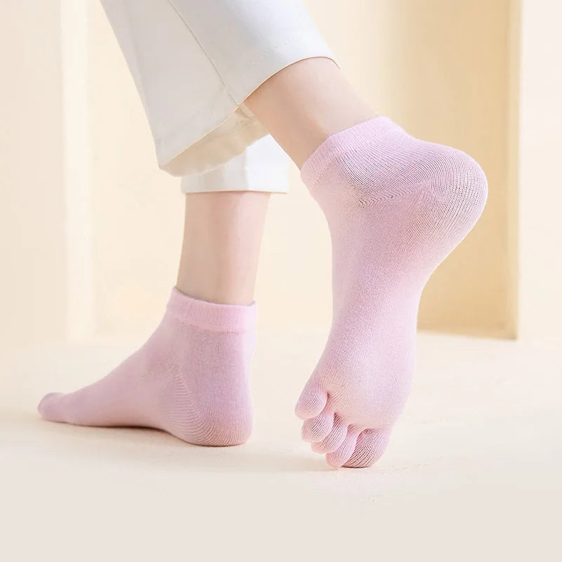 Spring Summer Women's Candy Color Ankle Socks Sweat absorption Breathable Cotton Split Toe Socks 5 Toes Short Five Finger Socks