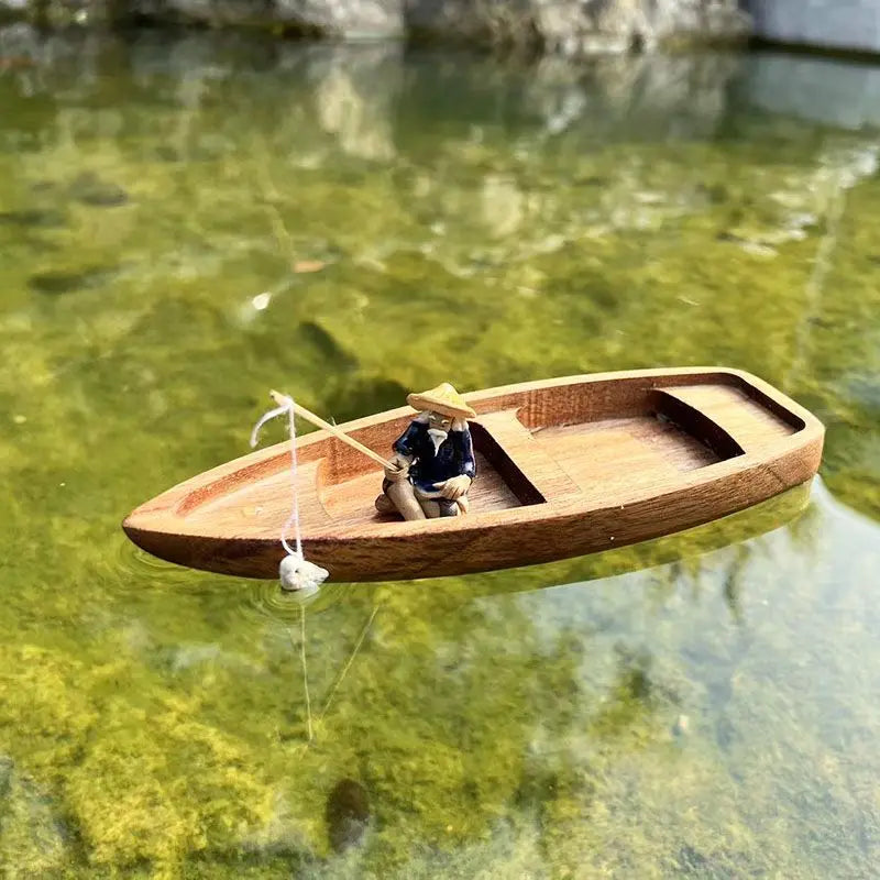 Handmade Wooden Boat Decoration Mini Floating Boat Model Landscaping Fishing Boat Fish Tank Pond Decoration Aquarium Accessories