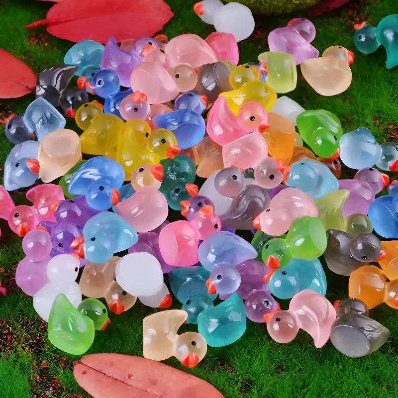 200/100/50Pcs Luminous Mini Ducks Moss Microlandscape Miniature Duck Figurines Fairy Garden Access Home Decor Glow in The Dark