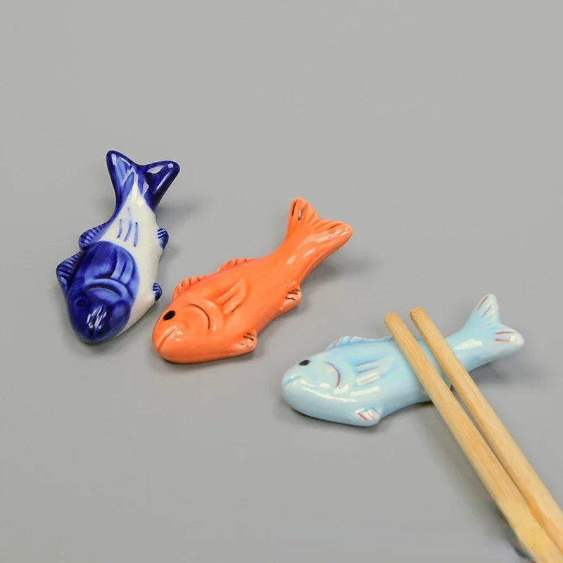 Cute Cat Ceramic Chopsticks Holder Stand Fine Design Chopstick Rack Pillow Care Rest Japanese Style Kitchen Tableware Tools New