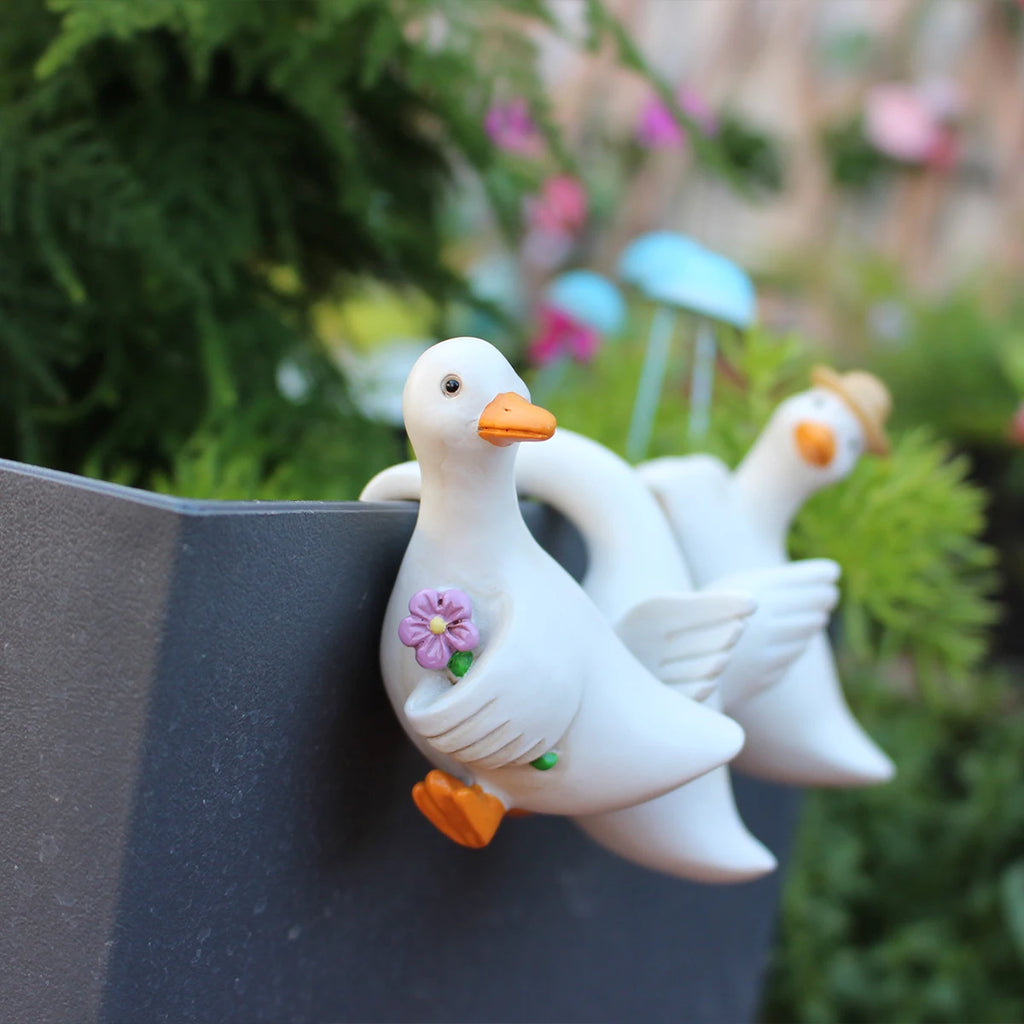3 duck pendants, garden bonsai decoration animal pendants, resin handicrafts