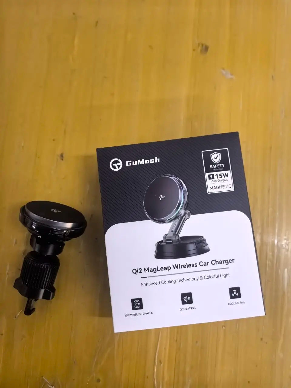 2025 New QI2 15W Magnetic Car Wireless Charger Bracket Flexible Electric Phone Fan Cooler