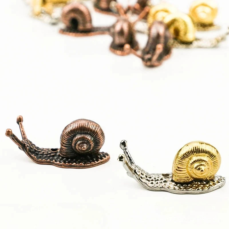 Mini Creative Alloy Snail Small Ornaments Home Decoration Bonsai With Incense Handicrafts Figurines Miniatures Decoration Crafts