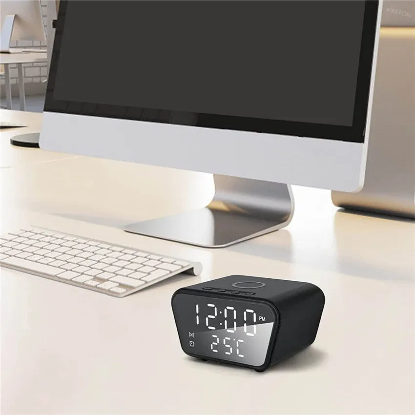 Wireless Charger Pad LED Digital Alarm Clock Desktop Temperature Phone Chargers Stand 15W Fast Wireless Charging Dock Station