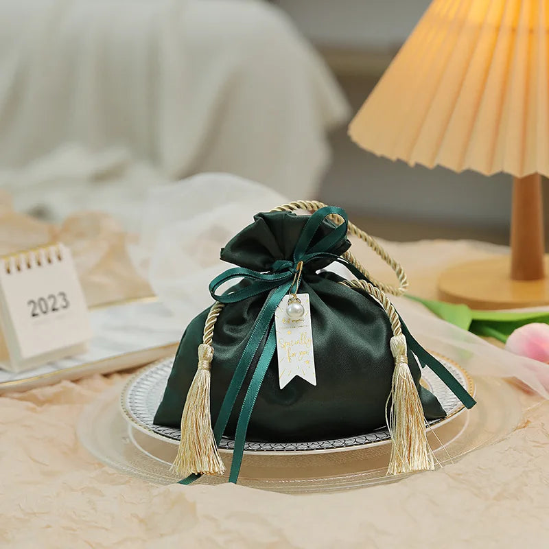 10/30/50 Pcs Luxury Packing Drawstring Velvet Pouch Sachet Gift Bag For Wedding Candy Boxes With Pearl String Decor Favors Bags