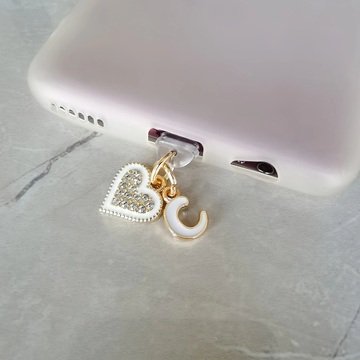 Of Light Luxury Sparkling Diamond Letter Heart-Shaped Phone Dust