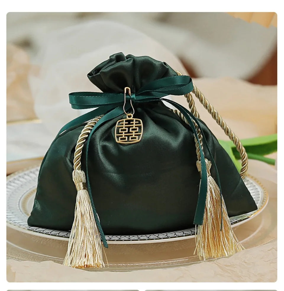 10/30/50 Pcs Luxury Packing Drawstring Velvet Pouch Sachet Gift Bag For Wedding Candy Boxes With Pearl String Decor Favors Bags