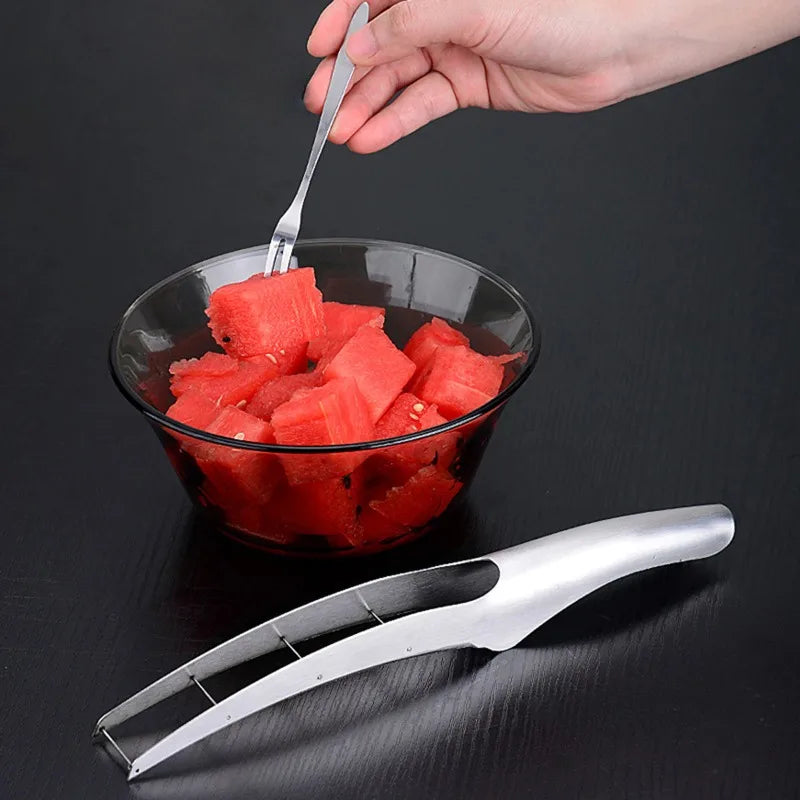 Watermelon Cutter, Watermelon Slicer, Multi-Functional Slicer That Keeps Hands Clean, Kitchen Tool for Melons