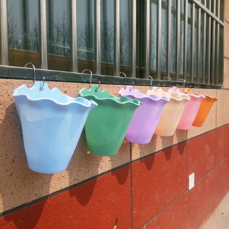 Flower Pot Wall-mounted Plastic Wall Hanging Container Basket Flowerpot for Outdoor Garden Balcony Planter Bucket Home Decor
