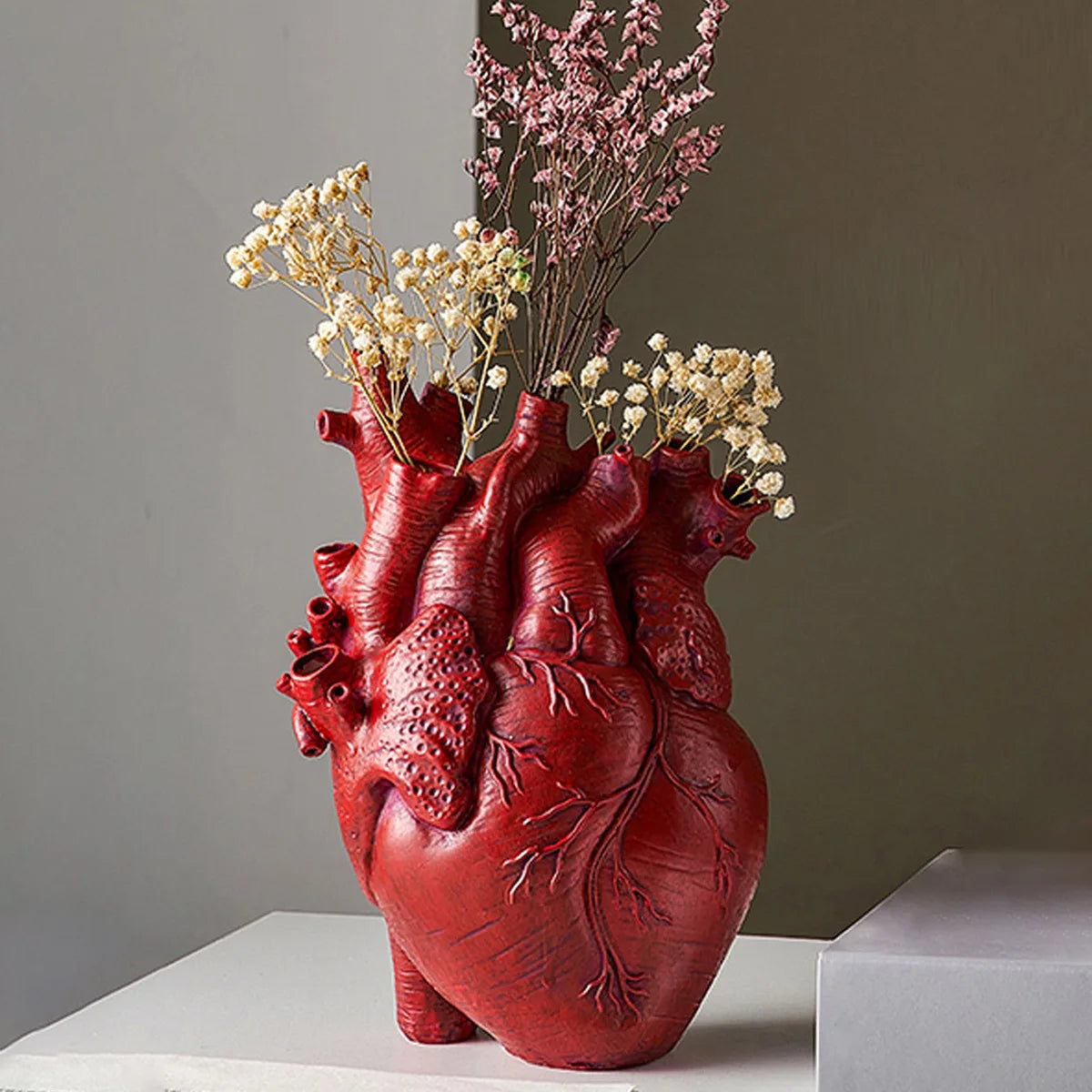 Heart Shaped Flower Vase Realistic 3D Human Heart Design Flower Pot Unique Decor for Home, Office or Garden Creative Medical Ana
