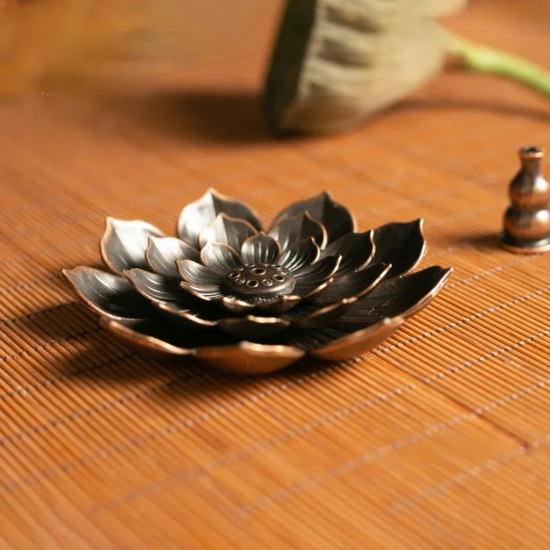 YXYMCF 1PC Alloy Incense Burner Stick Holder Plate Buddhism Zen Lotus Frog Snail Censer Bronze Nasturtium Home Decor 24 Styles