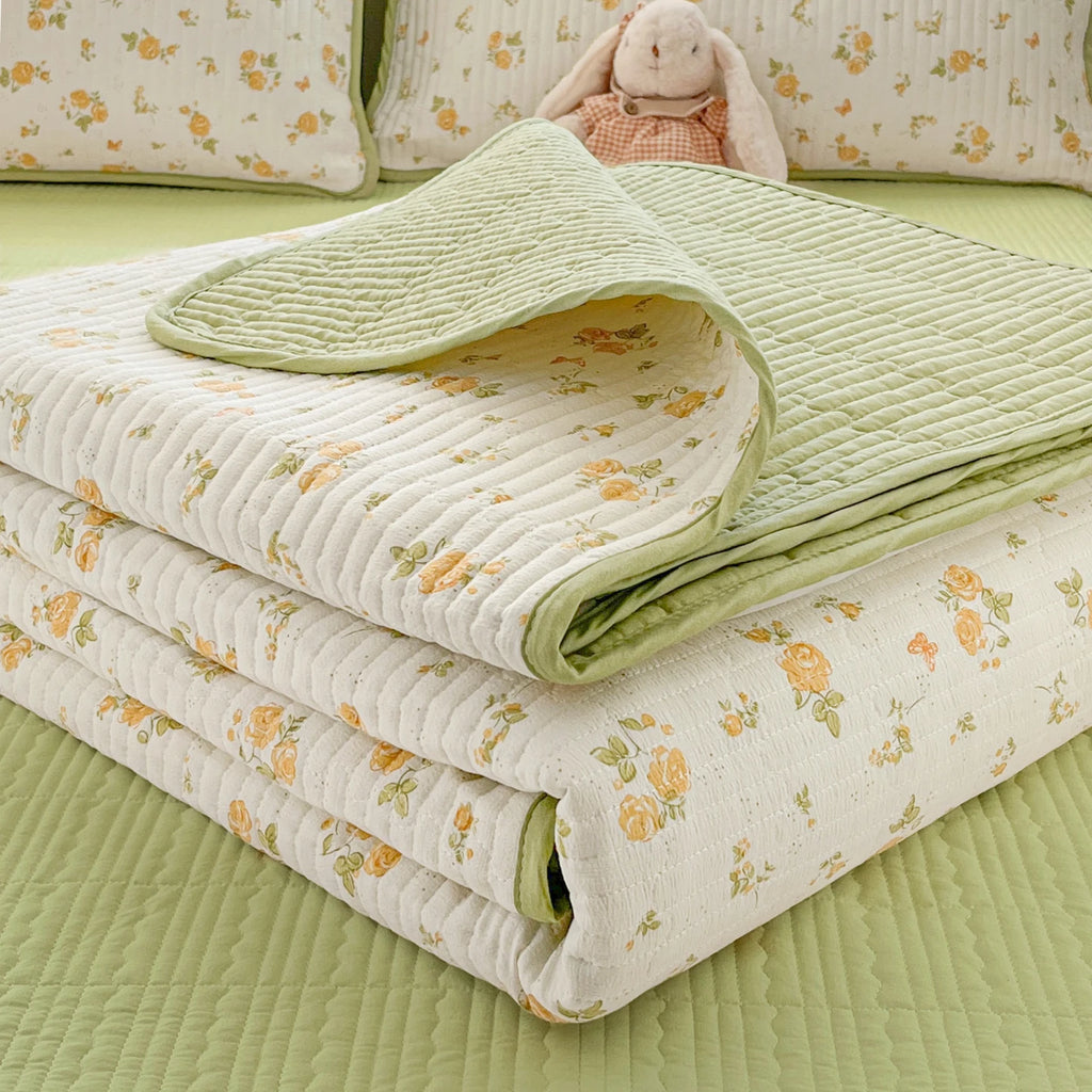 Thickened Quilted Bedspread for Single Double Bed Floral Soft Breathable Summer Quilt Machine Washable Dust-proof Bed Cover Set