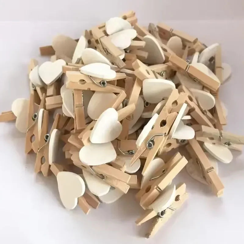 50pcs white Heart Love Wooden Clothes Photo Paper Peg Pin Mini Clothespin Postcard Clips Home Wedding Decoration Stationery