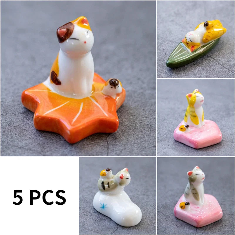 Cute Cat Ceramic Chopsticks Holder Stand Fine Design Chopstick Rack Pillow Care Rest Japanese Style Kitchen Tableware Tools New