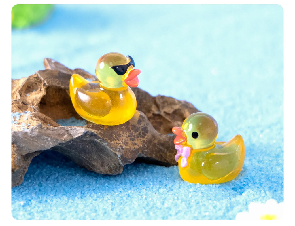 10/20/30PCS Mini Fluorescent Yellow Duck Ornament Miniature Figures Tiny Resin Handicraft Micro Landscape Dollhouse Decoration