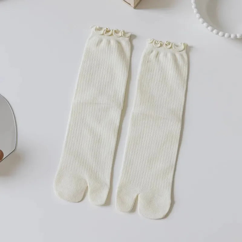 Japanese Ruffled Edge Cotton Split Toe Socks Solid Color Two-Toed Sock Unisex Harajuku Simple Tabi Socks High Elastic Hosiery