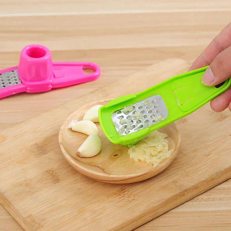 Kitchen Gadget Multi-functional Creative Garlics Grinder GarlicPaste GarlicPress KitchenTool Household VegetableTools Homegadget