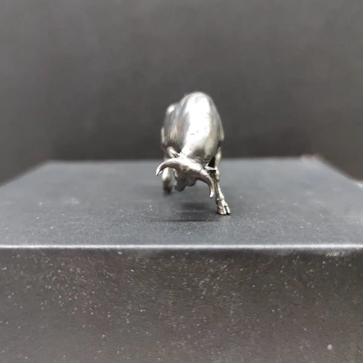 MINI Solid Pure Copper Ornament Bullish Lucky Cow 6cm Bull Wall Street Mascot Home Decor Desktop Crafts Sculpture Decoration