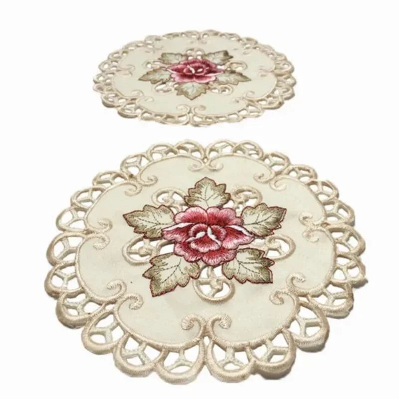 4pcs Round Embroidered Flower Dining Table Placemat Coasters Home Party Wedding Cover