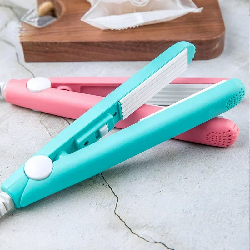 Mini Portable Heat Sealing Machine Food Vacuum Sealer Seal Packing Plastic Impulse Sealer Household Bag Clips Handheld bagsealer