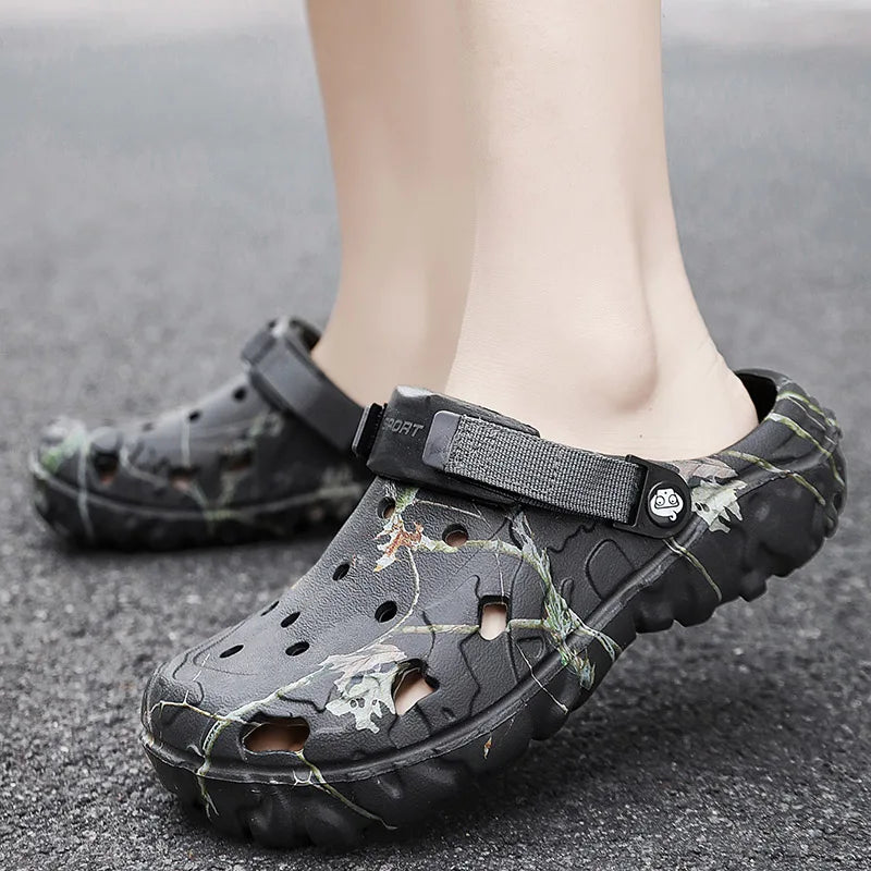 Summer Men's Sandals New Home Garden Shoes Comfortable and