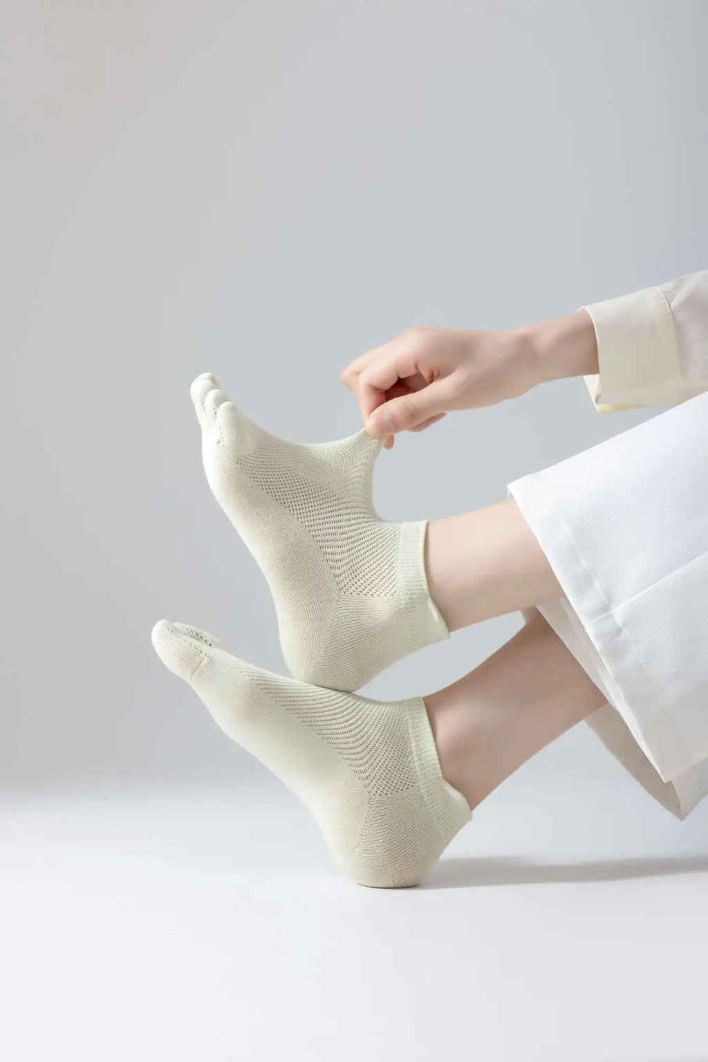5 Pairs Summer Women Five Finger Socks 5 Pairs Candy Color Soft Cotton Breathable Mesh Split Toe Socks Girls Outdoor Sports Sock