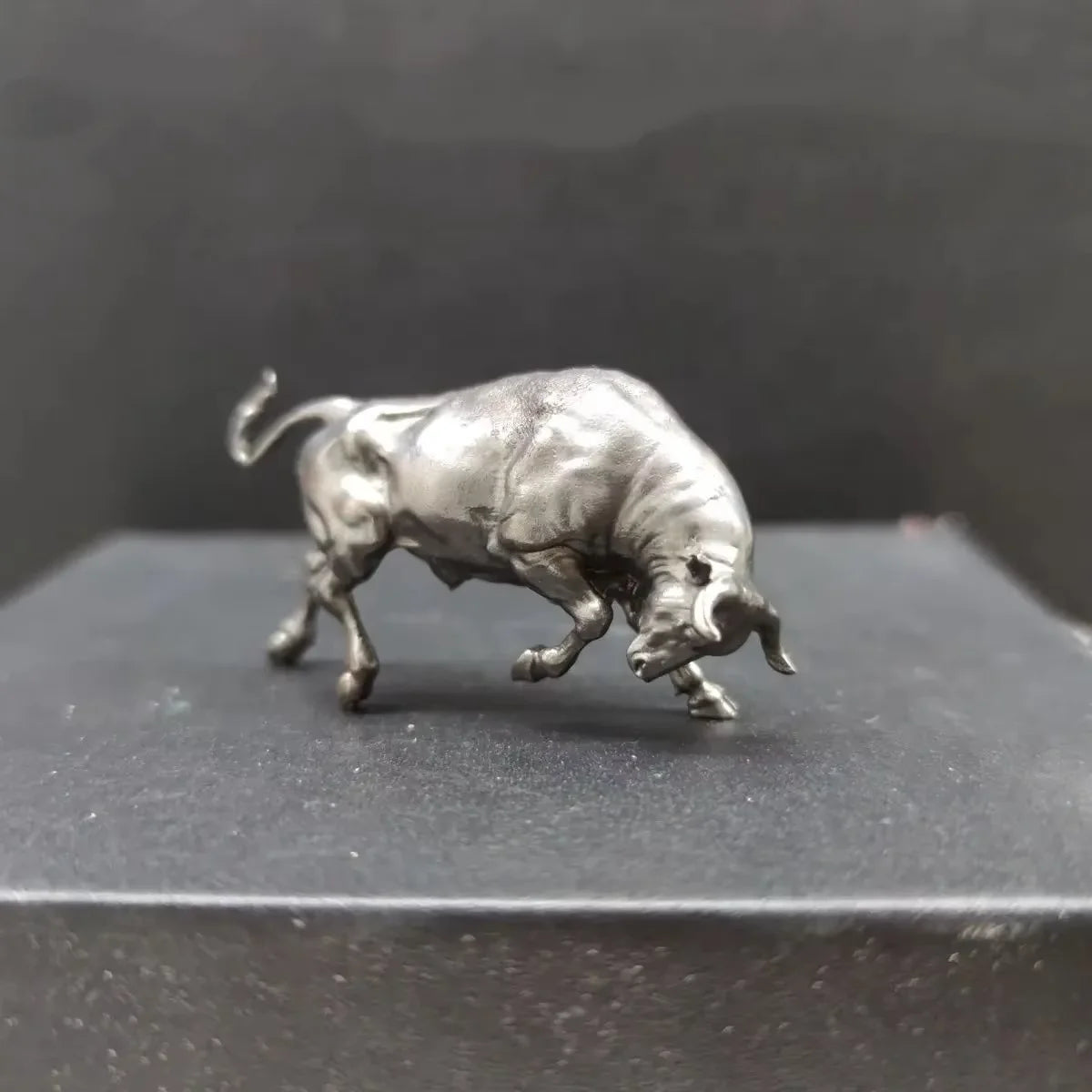 MINI Solid Pure Copper Ornament Bullish Lucky Cow 6cm Bull Wall Street Mascot Home Decor Desktop Crafts Sculpture Decoration