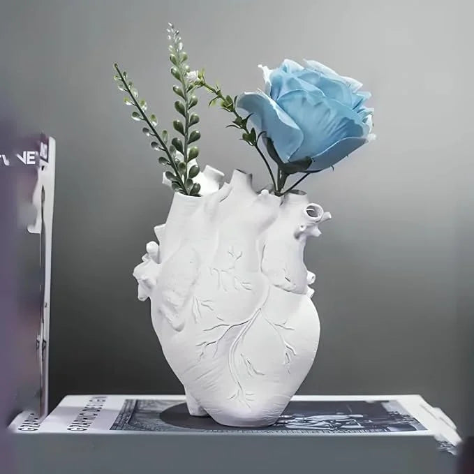 Heart Shaped Flower Vase Realistic 3D Human Heart Design Flower Pot Unique Decor for Home, Office or Garden Creative Medical Ana