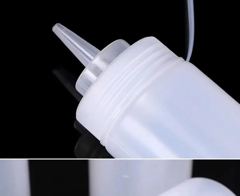 Large Squeeze  Condiment Squeeze Bottles Hot Sauces Olive Oil Bottles Ketchup Mustard Dispensers Kitchen Accessories Gadgets