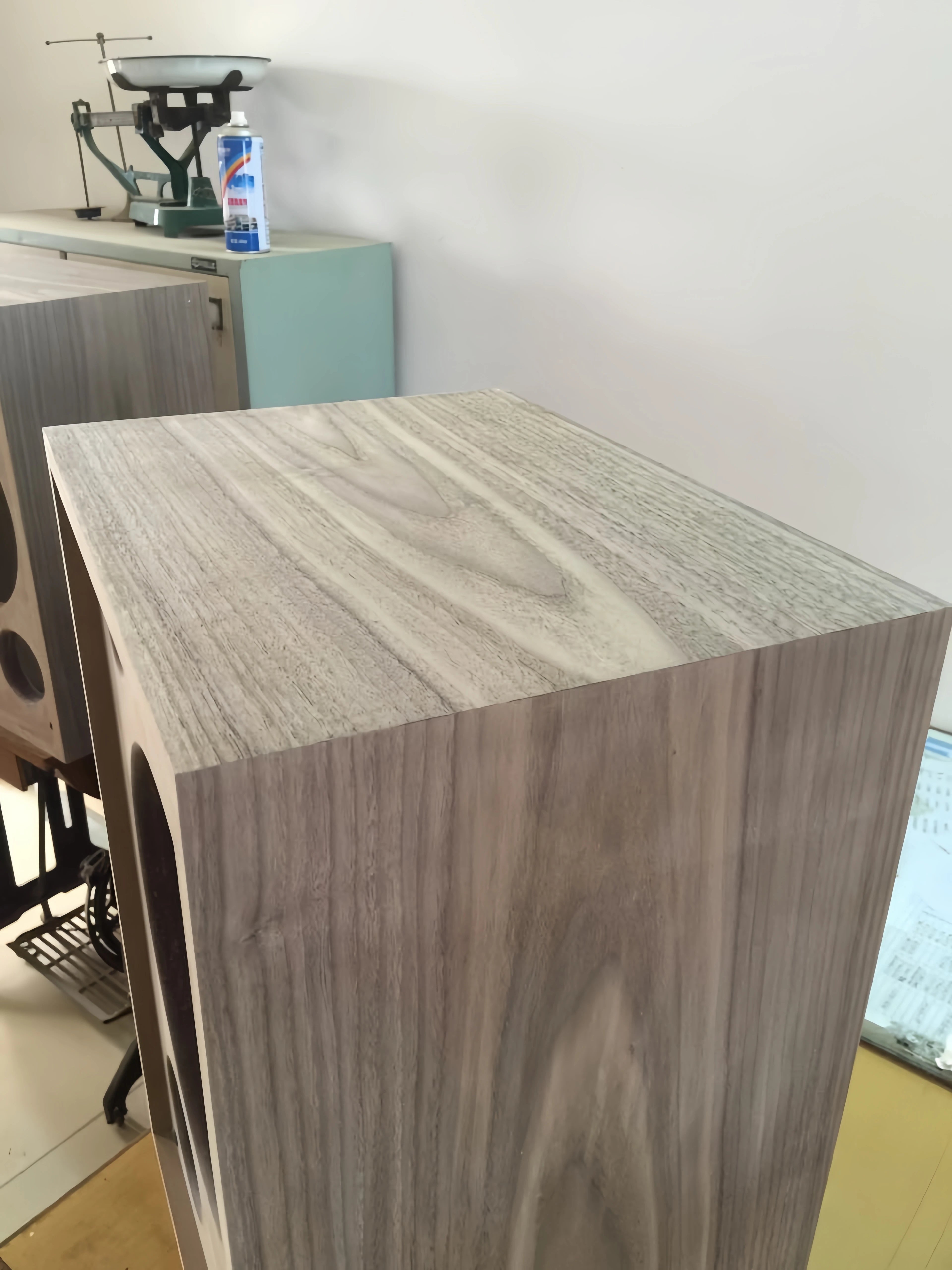 Thick Cut Natural Black Walnut Flat Cut Wood Veneer for Furniture Renovation DIY Crafts Car Interiors Speaker Surface Sheets