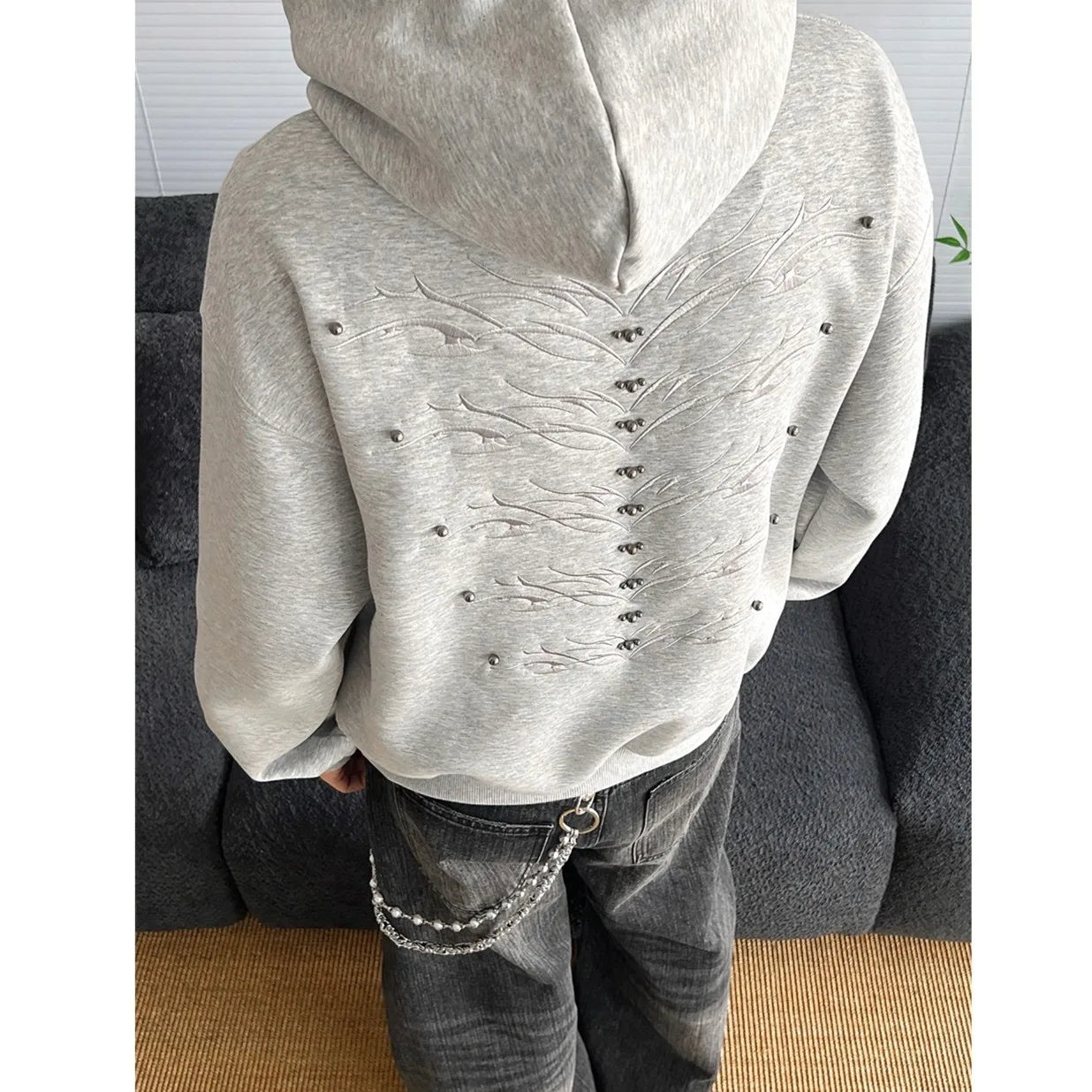 American Retro Spine Embroidered Metal Rivet Pullover Hooded Sweatshirt Men Women High Street Hip-Hop Loose Casual Streetwear