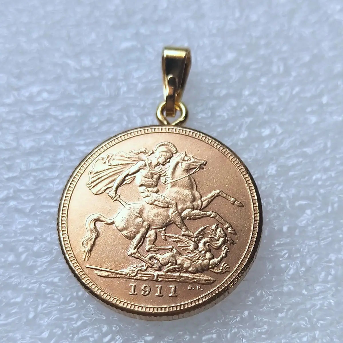 P(26)Coin Pendant United Kingdom 1 Sovereign 1911 Gold Plated Copy Coin(22.5mm)