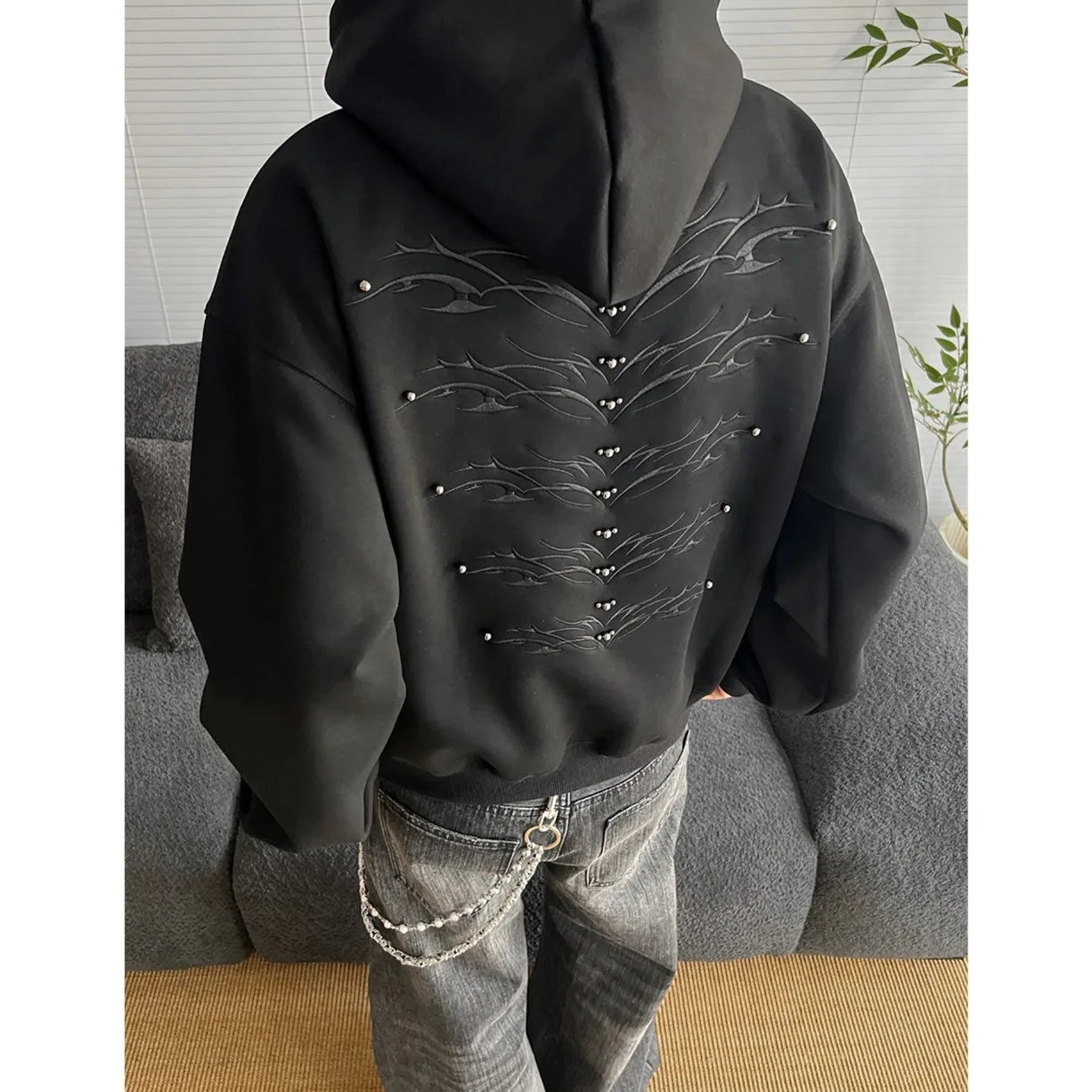 American Retro Spine Embroidered Metal Rivet Pullover Hooded Sweatshirt Men Women High Street Hip-Hop Loose Casual Streetwear
