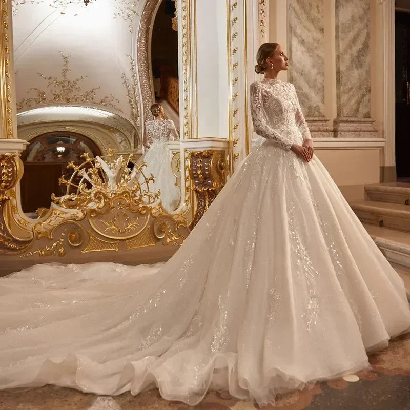 Customized High Neck Ball Gown Long Sleeve Muslim Wedding Dress Lace Applique Romantic Bridal Dress Robe De Mariee Court Train