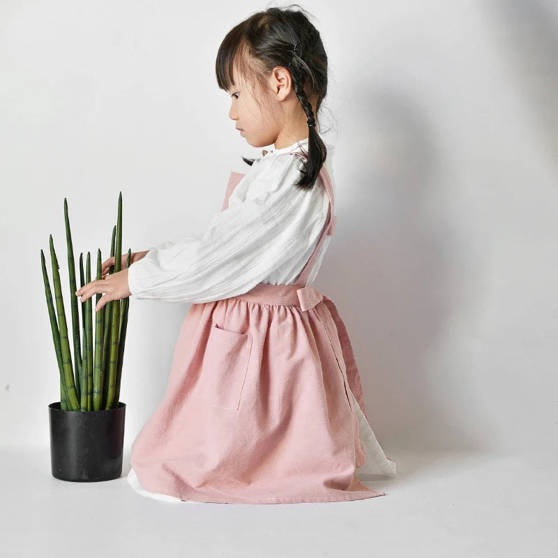 Kids Apron Adjustable Chef Apron Cotton Cooking Soft Comfort Pinafore Apron with 2 Pockets for Children Baking