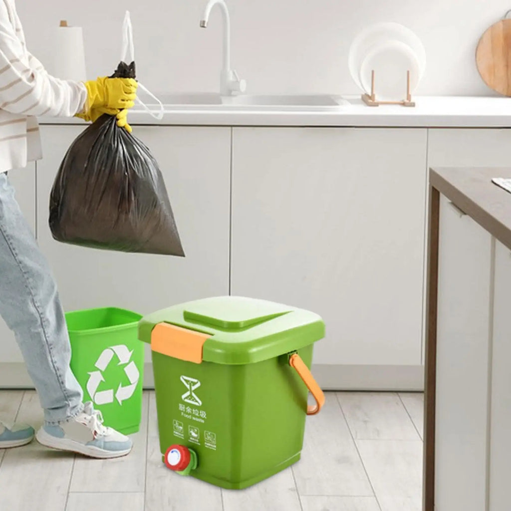 Kitchen Waste Compost Bucket Easy to Clean Modern Composting Recycle Bucket Trash Can for Pantry Home Countertop Kitchen