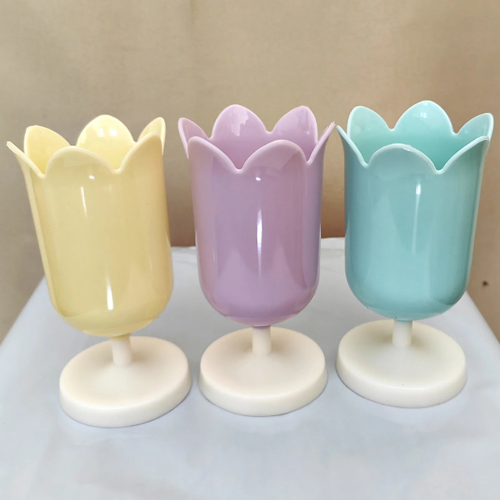 Sweet Tulip Shaped Pen Holders Creative Makeup Brush Holder Storage Box Gifts for Students Women Home School Desk Organizer