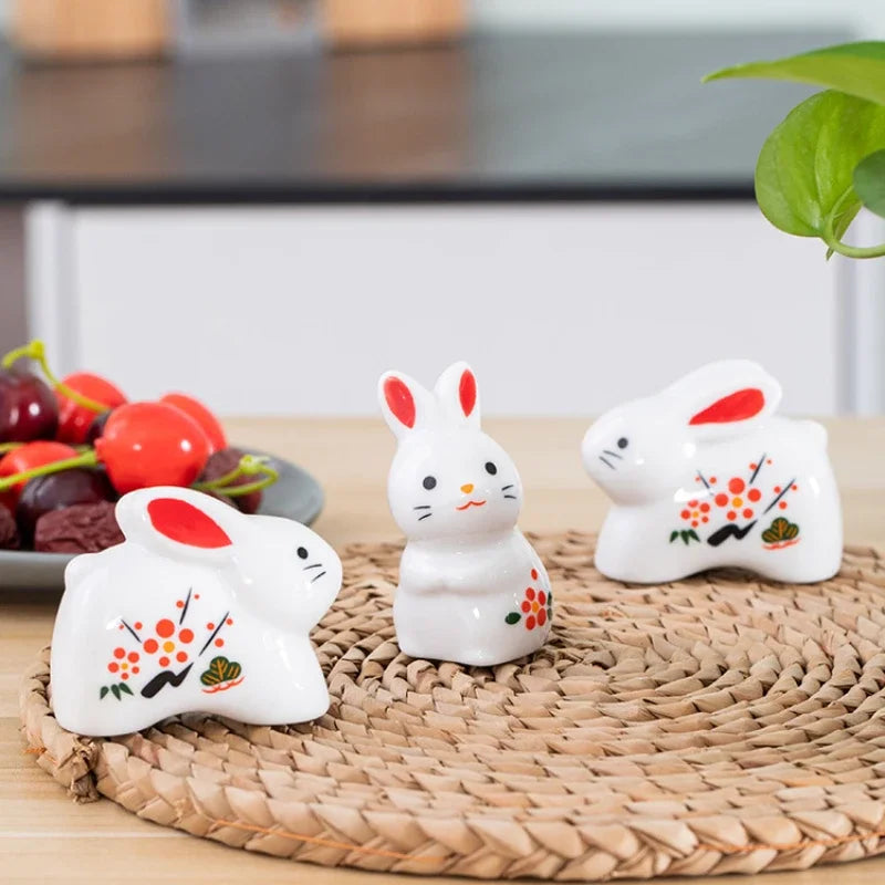 Cute Cat Ceramic Chopsticks Holder Stand Fine Design Chopstick Rack Pillow Care Rest Japanese Style Kitchen Tableware Tools New