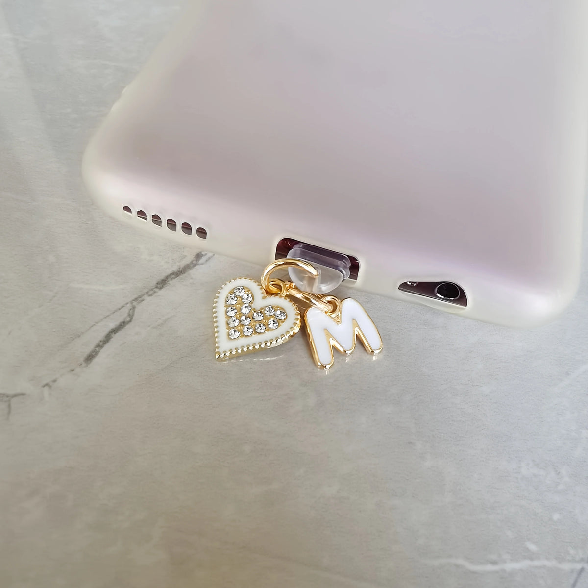 Of Light Luxury Sparkling Diamond Letter Heart-Shaped Phone Dust