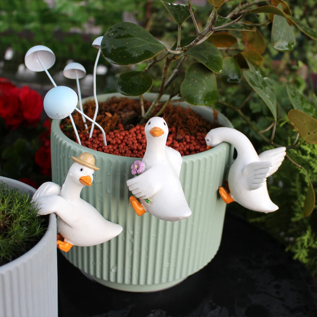 3 duck pendants, garden bonsai decoration animal pendants, resin handicrafts