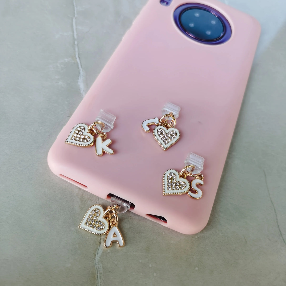 Of Light Luxury Sparkling Diamond Letter Heart-Shaped Phone Dust