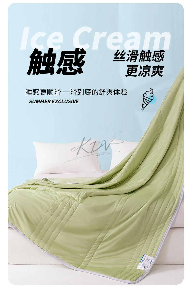 Solid Color Cooling Summer Blanket Soft Skin Friendly Breathable Thin Quilt Lightweight Washable King Air Conditioner Comforter