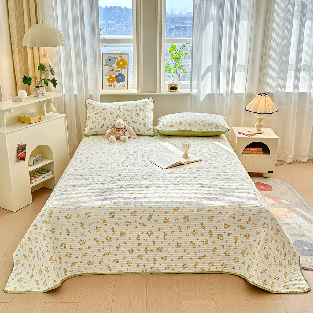 Thickened Quilted Bedspread for Single Double Bed Floral Soft Breathable Summer Quilt Machine Washable Dust-proof Bed Cover Set