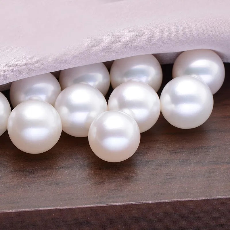 Natural Round Freshwater Pearls White AAA Grade 5mm-5.5mm