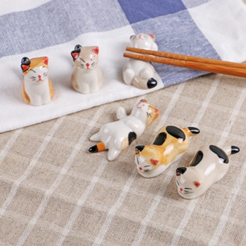 Cute Cat Ceramic Chopsticks Holder Stand Fine Design Chopstick Rack Pillow Care Rest Japanese Style Kitchen Tableware Tools New