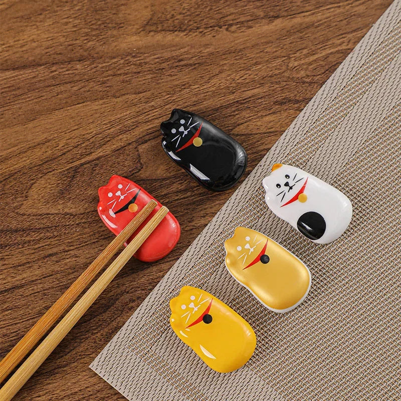 Cute Cat Ceramic Chopsticks Holder Stand Fine Design Chopstick Rack Pillow Care Rest Japanese Style Kitchen Tableware Tools New